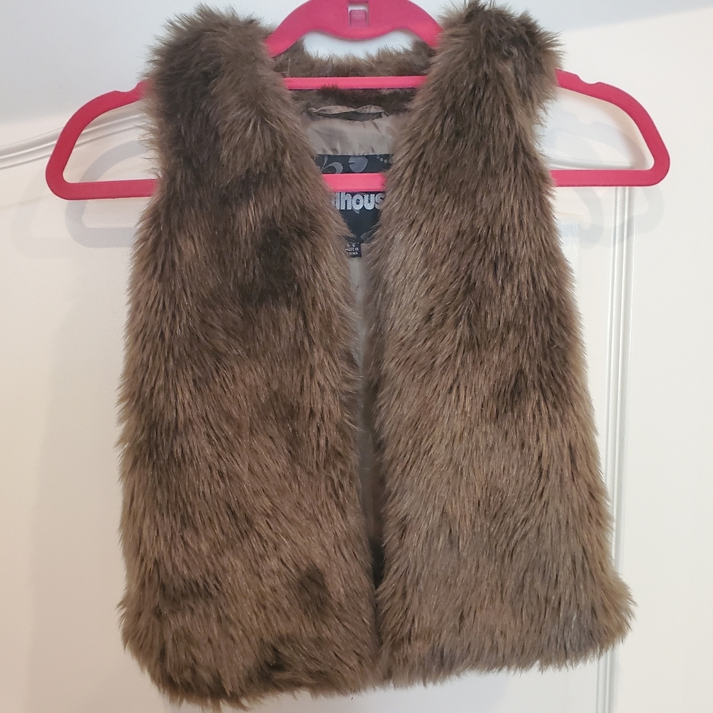 Dollhouse faux fur vest